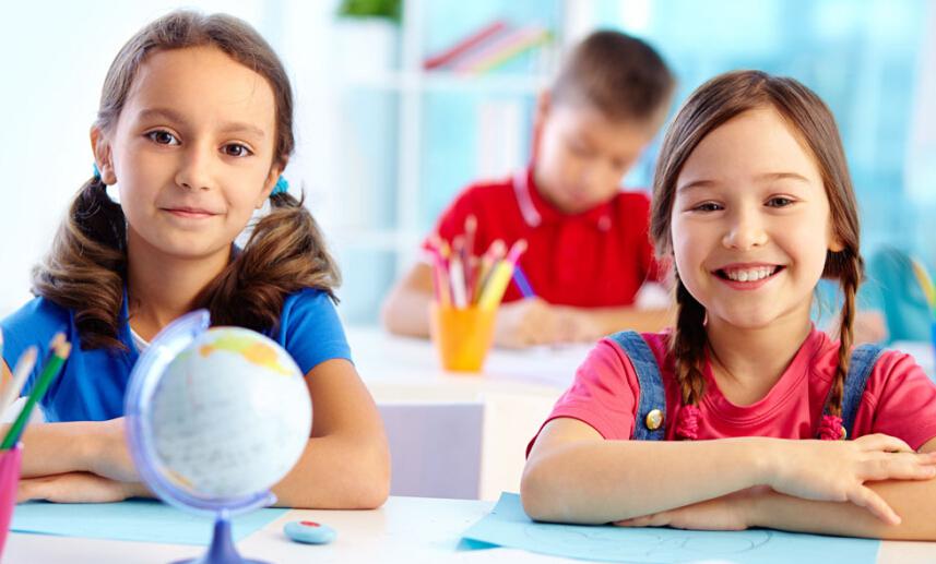 多彩糖果學(xué)習(xí)館加盟