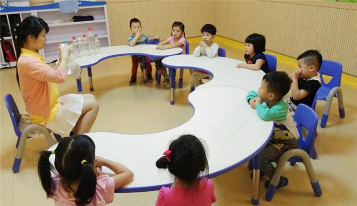 學生教育小朋友們