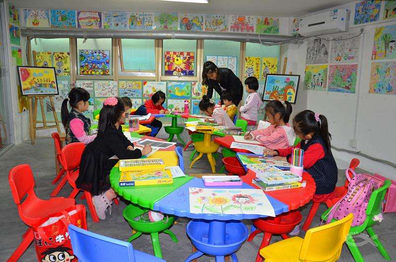 金典美術培訓中心