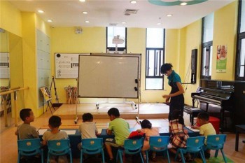 童藝瀾少兒藝術培訓