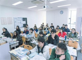 龍騰藝術生文化課培訓