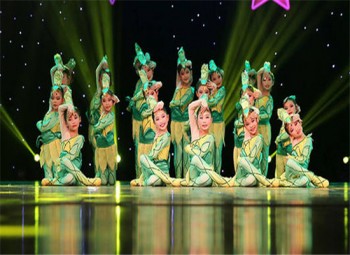 童心飛揚少兒教育