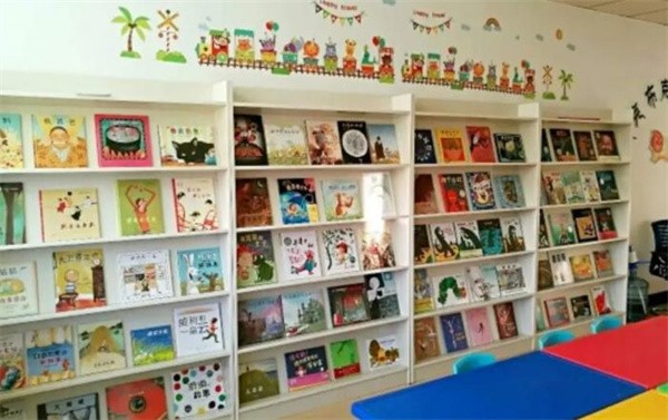 皮克布克繪本館加盟費多少？