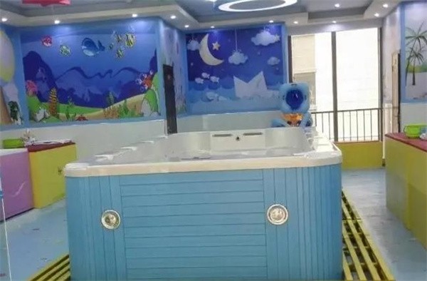 犀浦嬰兒游泳館加盟費(fèi)多少？