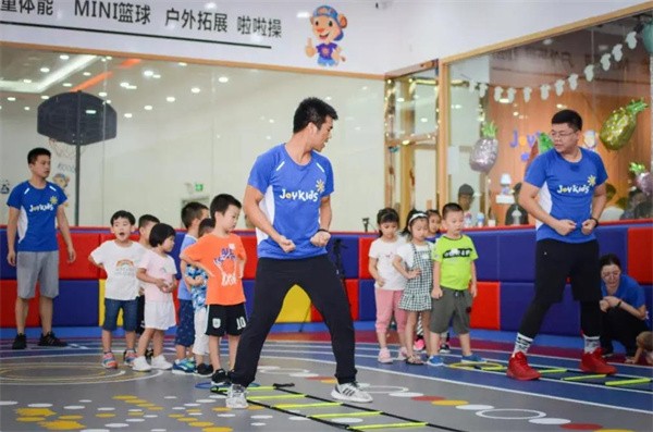 卓越兒童體能館加盟店怎么樣？