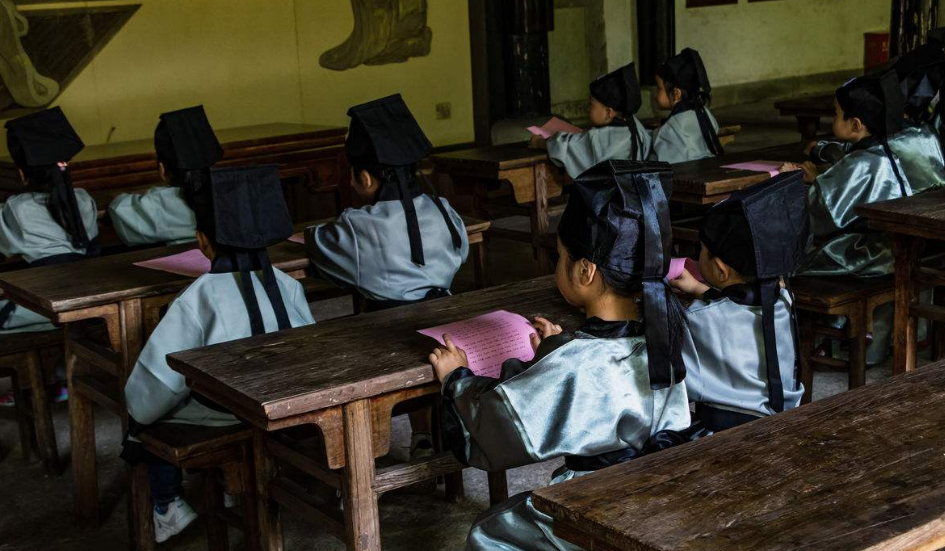 關注孩子成長,長期聯系跟進 關注孩子成長,長期聯系跟進