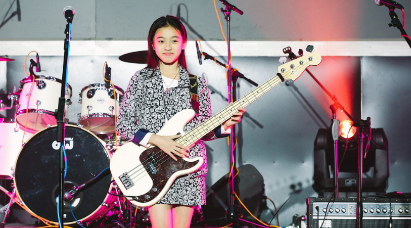 電貝斯演奏 電貝斯演奏