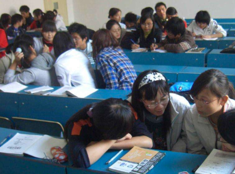 德聰商務(wù)英語(yǔ) 德聰商務(wù)英語(yǔ)