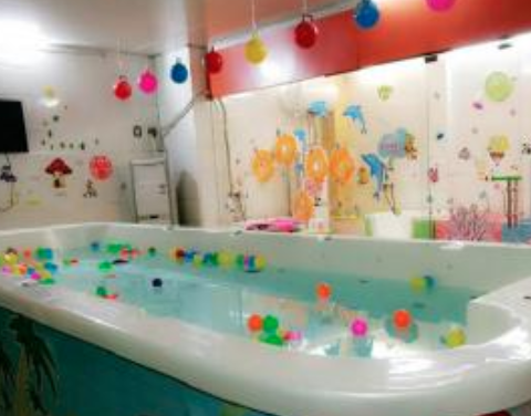 游來游去嬰兒游泳館 游來游去嬰兒游泳館