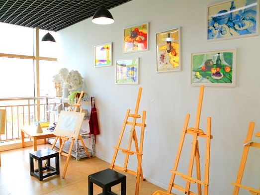 新虹藝少兒美術館 新虹藝少兒美術館