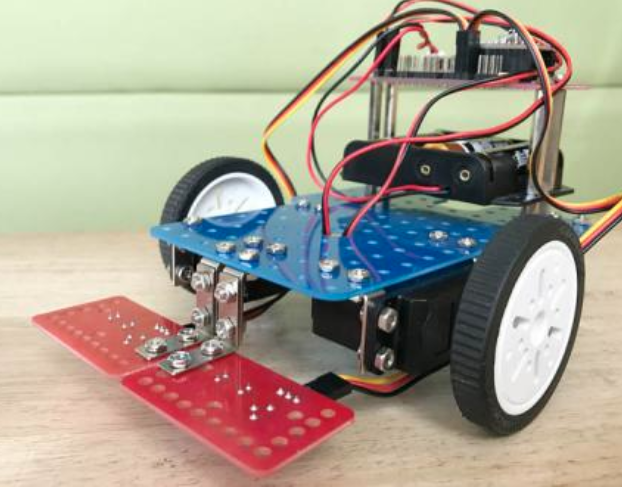 樂搏樂博機器人教育 樂搏樂博機器人教育