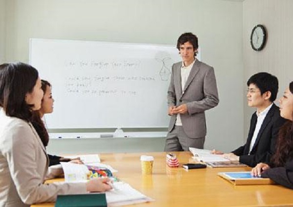 領(lǐng)航英語培訓(xùn)中心加盟