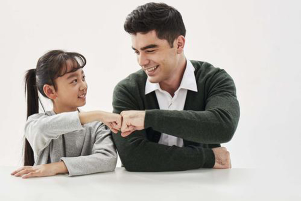 承諾英語加盟 承諾英語加盟