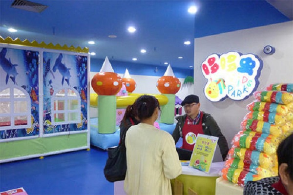 哆哆蟲兒童樂園加盟