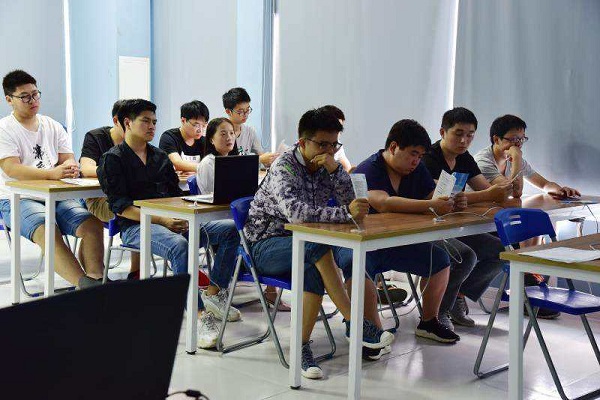 先行迦美IT教育加盟