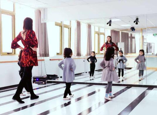 少兒模特培訓班加盟