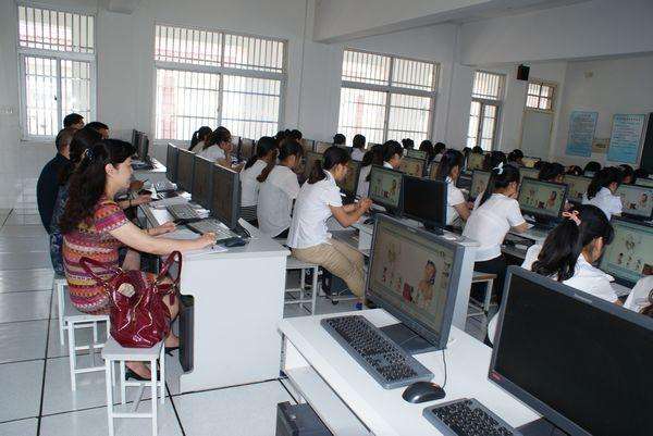 卓越備考學習中心加盟 卓越備考學習中心加盟