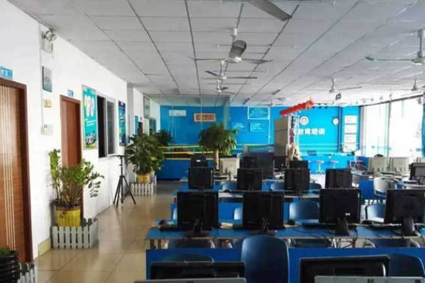 櫻花教育培訓中心加盟