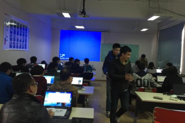 精而簡教育加盟