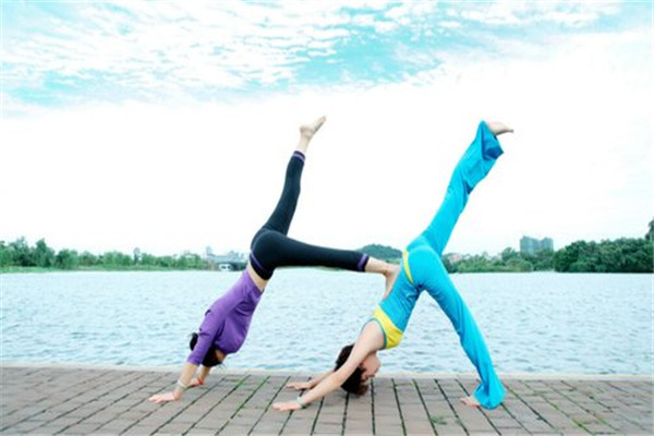 伊伶女子瑜伽加盟 伊伶女子瑜伽加盟