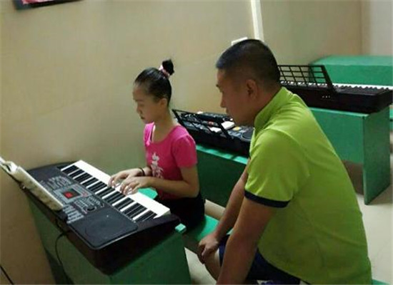 指尖暢想藝術培訓加盟 指尖暢想藝術培訓加盟