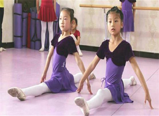 冠亞舞蹈培訓加盟 冠亞舞蹈培訓加盟