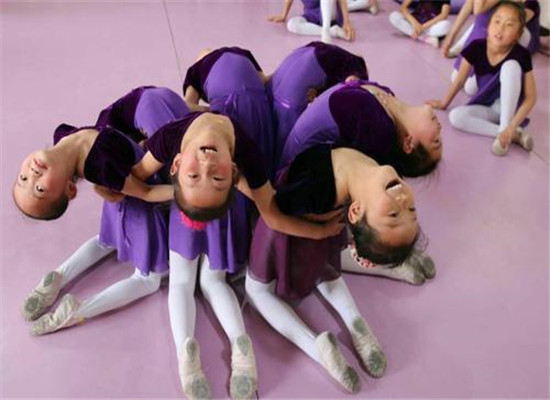 冠亞舞蹈培訓加盟 冠亞舞蹈培訓加盟