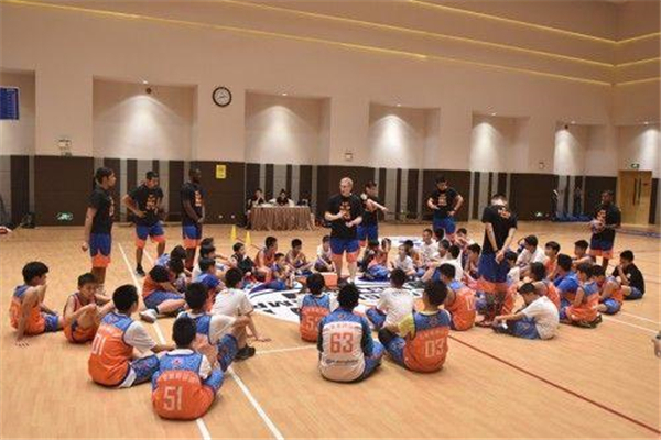 大鯊魚籃球訓(xùn)練營加盟 大鯊魚籃球訓(xùn)練營加盟