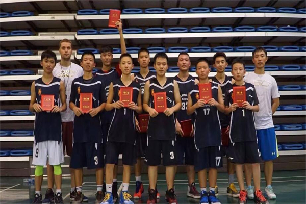 星銳鵬翔籃球培訓加盟