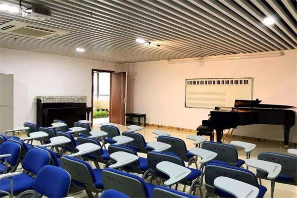 巨森·梧桐林校外成長中心加盟