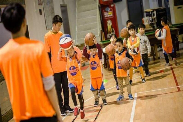 拉維爾青少年籃球培訓加盟