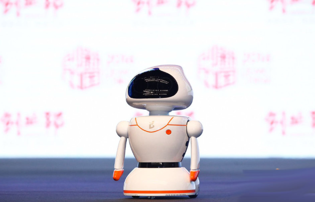 小蘿卜機(jī)器人加盟條件是什么？