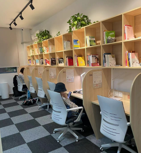 壹習之地自習室加盟多少錢？